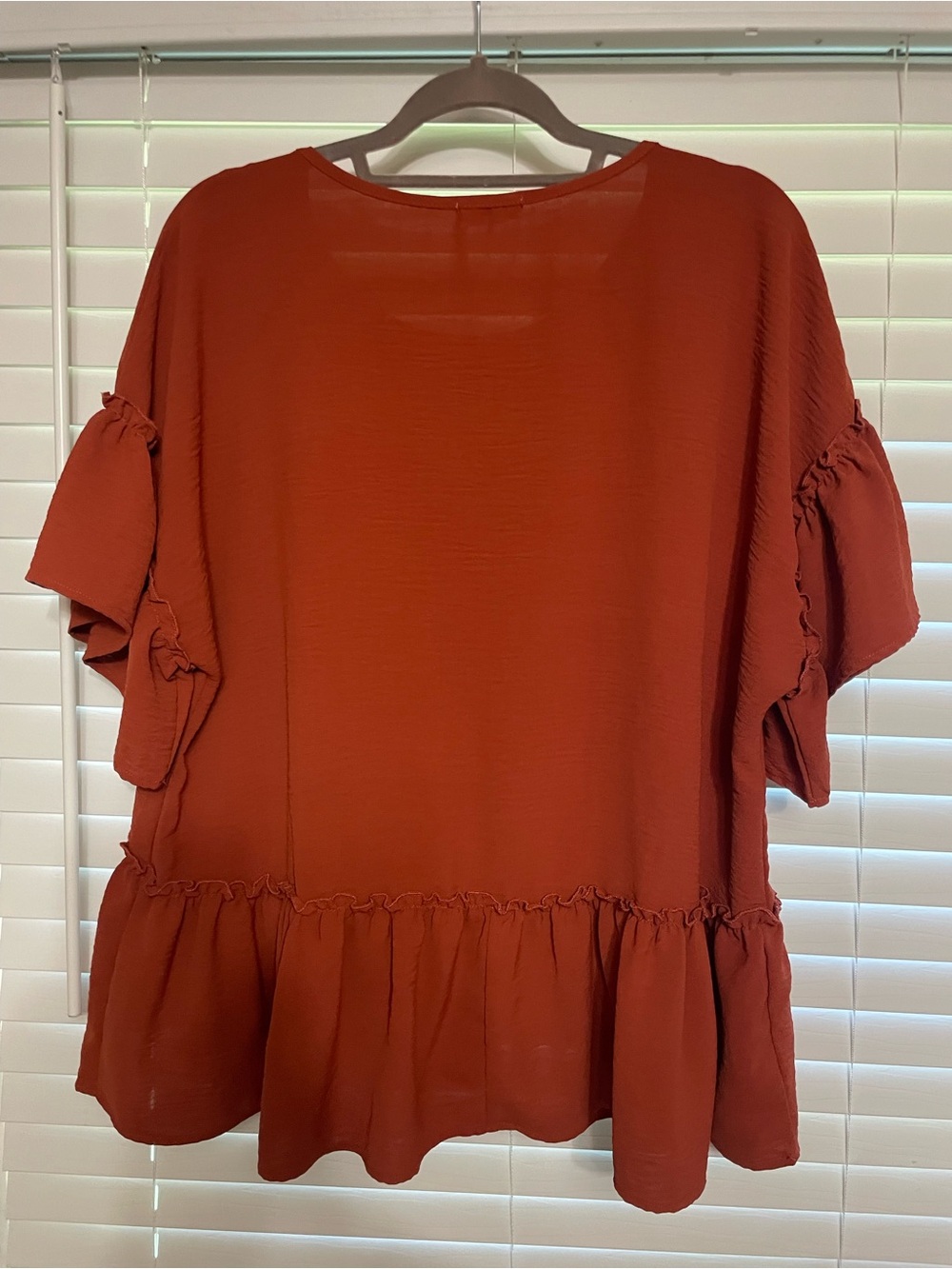 Entro Rust Ruffle-Hem Short Sleeve Blouse - Picture 4 of 6